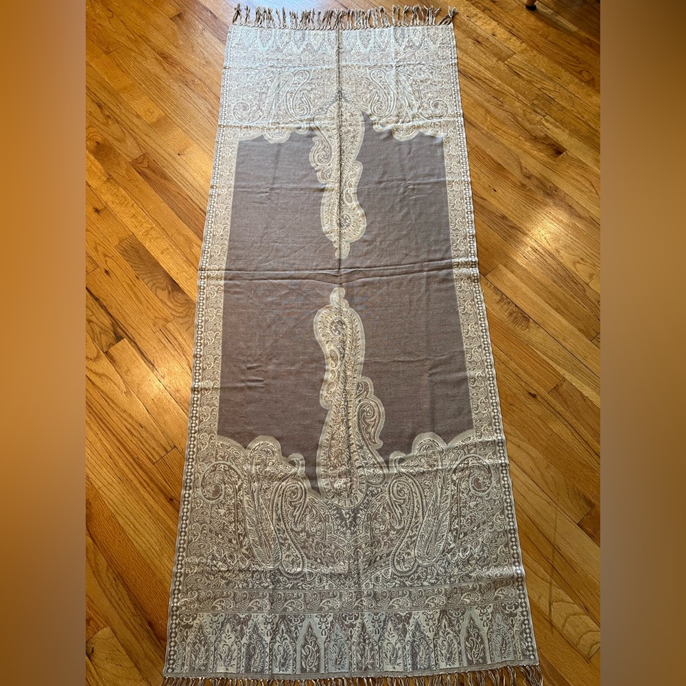 100% Pashmina scarf